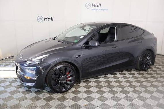 TESLA MODEL Y 2024 7SAYGDEF7RF035395 image